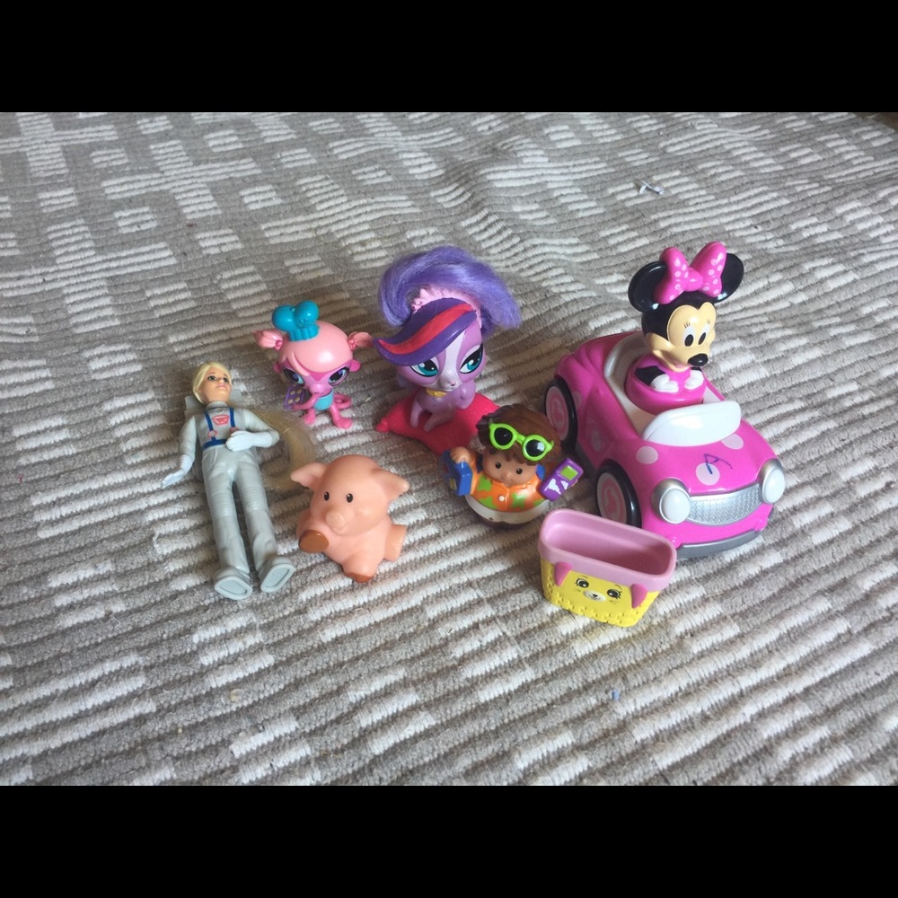 7 toy bundle - Picture 2 of 5